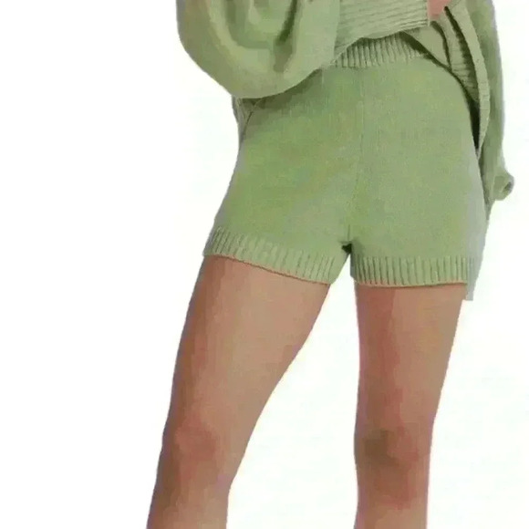 Charlie Holiday Anthropologie Green Knit Blanche Shorts size 4 NWT - Picture 1 of 5